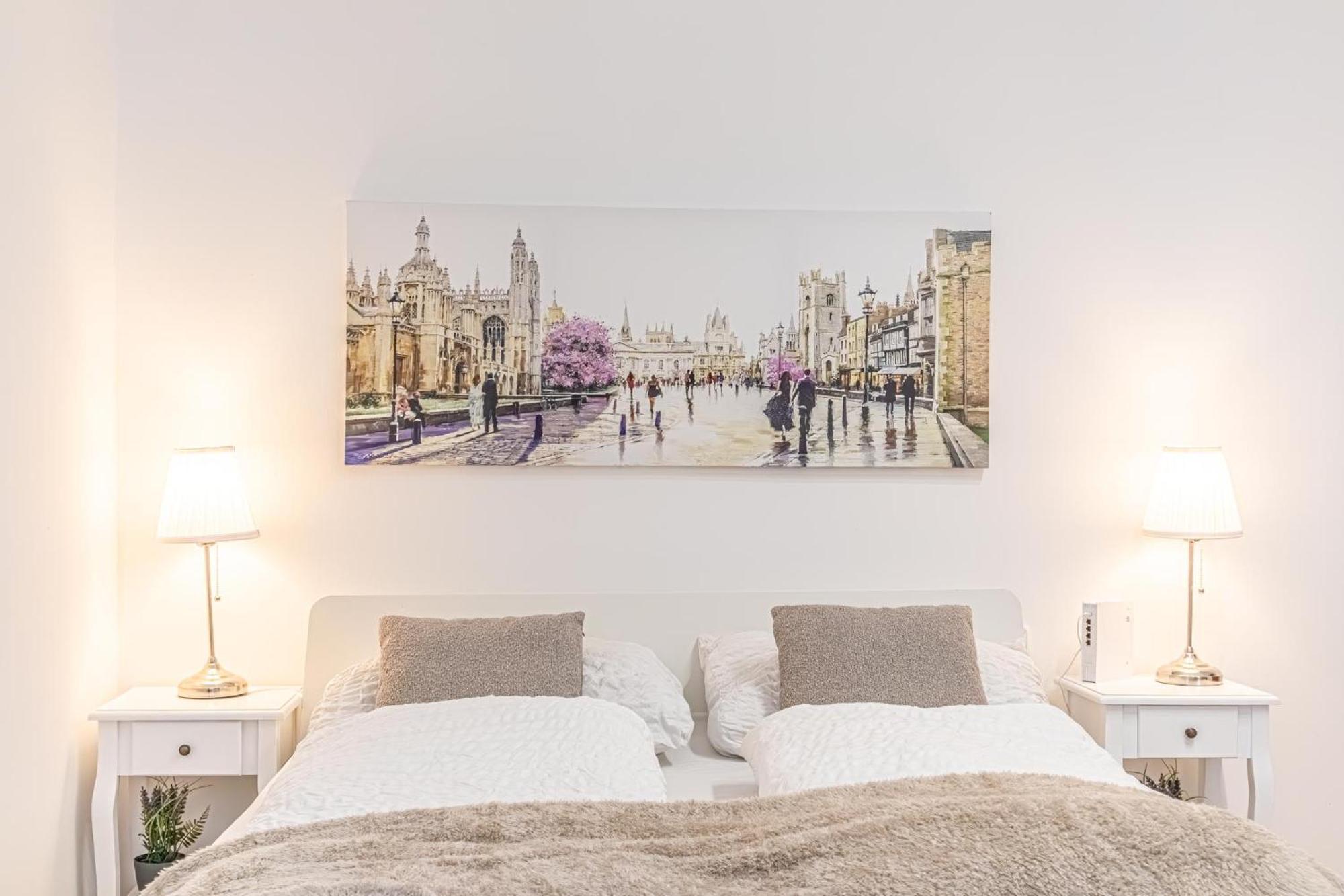 Economy Living- 1br In The Heart Of